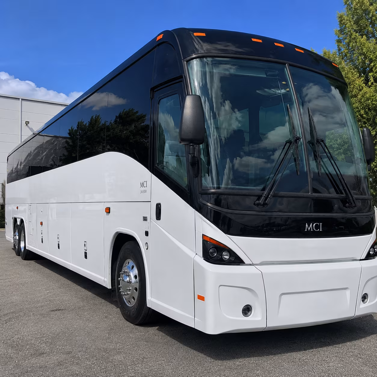 bridal party transportation buses on your wedding morning