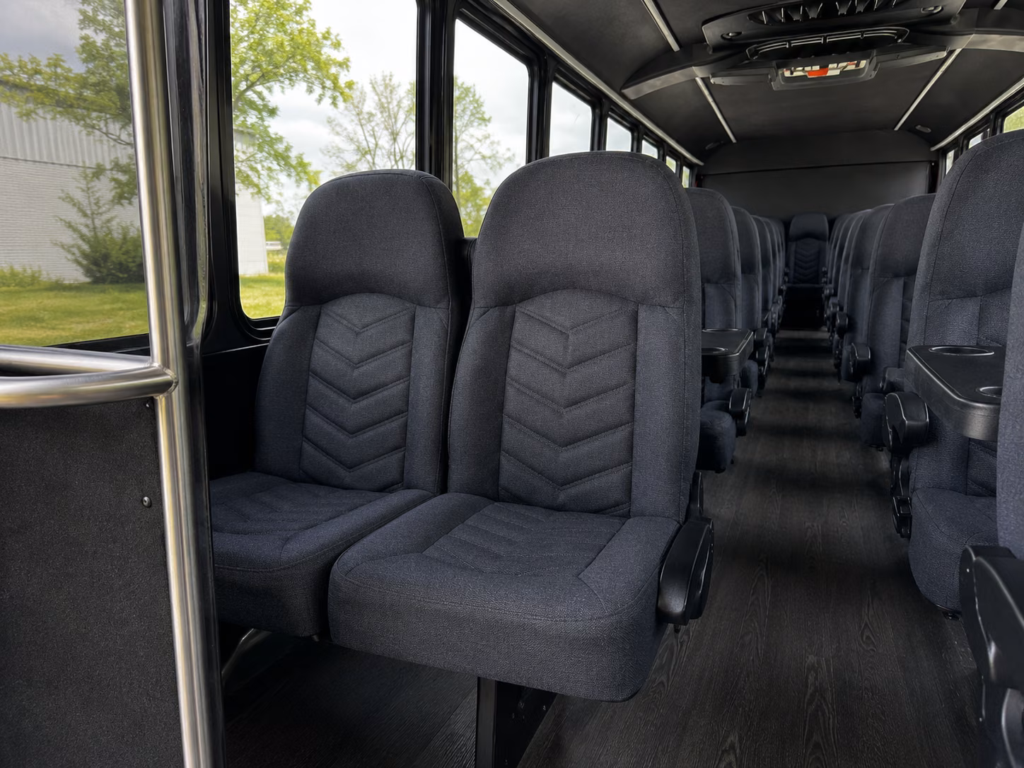 bus rentals for texas rangers games at globe life field